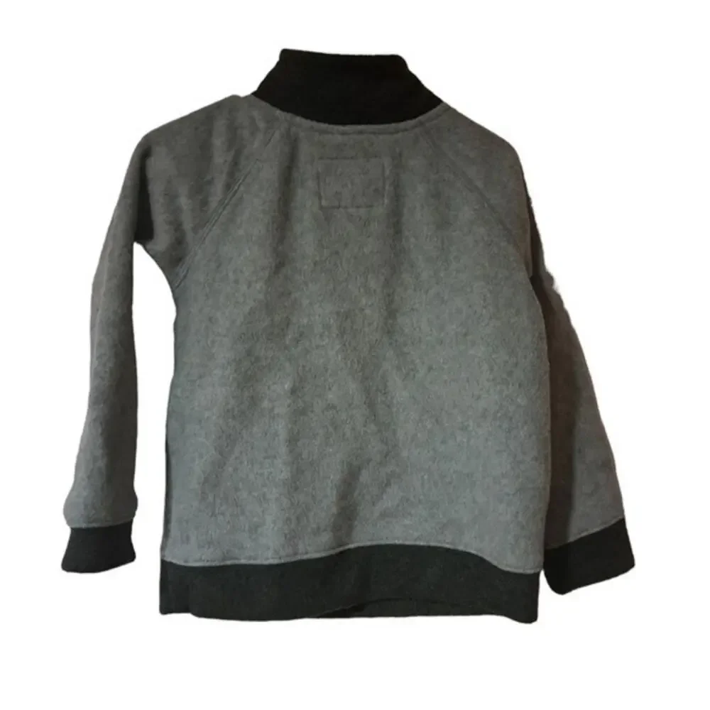 Old navy pullover jacket size 3t‎